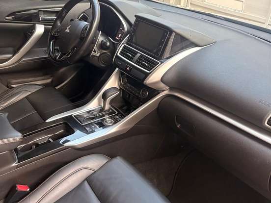 MITSUBISHI-ECLIPSE CROSS-1.5 MIVEC TURBO GASOLINA HPE-S AWD CVT MITSUBISHI-ECLIPSE CROSS-2018