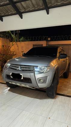 MITSUBISHI L200 OUTDOOR 3.2 4X4 CD 16V TURBO INTERCOOLER DIESEL 4P MANUAL