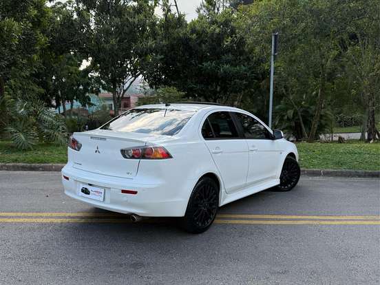 MITSUBISHI-LANCER-2.0 GT 16V GASOLINA 4P AUTOMÁTICO MITSUBISHI-LANCER-2014