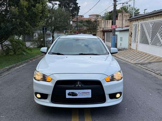 MITSUBISHI-LANCER-2.0 GT 16V GASOLINA 4P AUTOMÁTICO MITSUBISHI-LANCER-2014