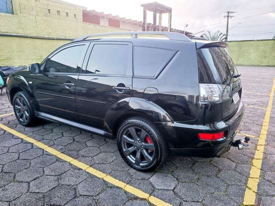 MITSUBISHI-OUTLANDER-2.0 16V GASOLINA 4P AUTOMÁTICO MITSUBISHI-OUTLANDER-2011