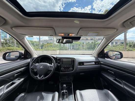 MITSUBISHI-OUTLANDER-3.0 GT 4X4 V6 24V GASOLINA 4P AUTOMÁTICO MITSUBISHI-OUTLANDER-2018