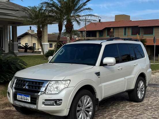 MITSUBISHI-PAJERO-3.2 HPE 4X4 7 LUGARES 16V TURBO INTERCOOLER DIESEL 4P AUTOMÁTICO MITSUBISHI-PAJERO-2016