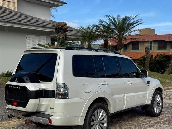 MITSUBISHI-PAJERO-3.2 HPE 4X4 7 LUGARES 16V TURBO INTERCOOLER DIESEL 4P AUTOMÁTICO MITSUBISHI-PAJERO-2016