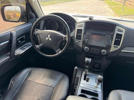 MITSUBISHI-PAJERO-3.2 HPE 4X4 7 LUGARES 16V TURBO INTERCOOLER DIESEL 4P AUTOMÁTICO MITSUBISHI-PAJERO-2016