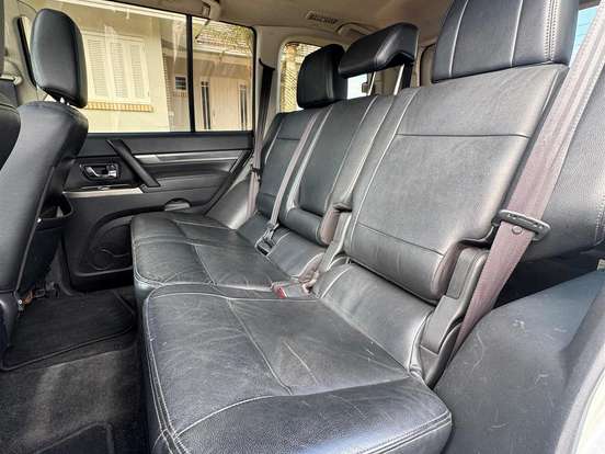 MITSUBISHI-PAJERO-3.2 HPE 4X4 7 LUGARES 16V TURBO INTERCOOLER DIESEL 4P AUTOMÁTICO MITSUBISHI-PAJERO-2016