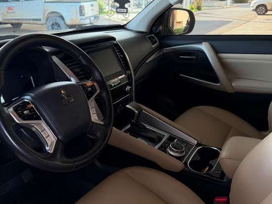 MITSUBISHI-PAJERO SPORT-2.4 16V MIVEC TURBO DIESEL HPE-S AWD AUTOMÁTICO MITSUBISHI-PAJERO SPORT-2021