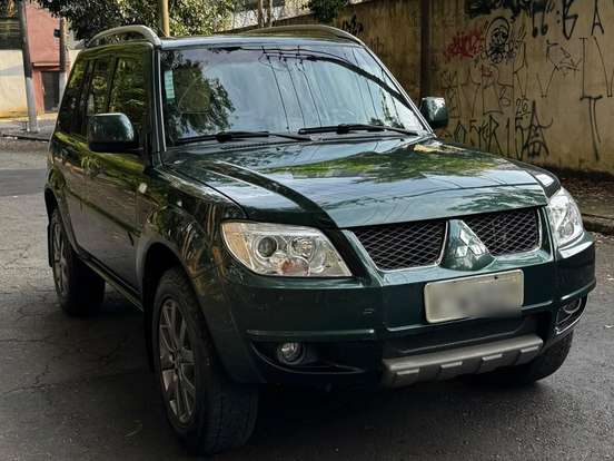 MITSUBISHI-PAJERO TR4-2.0 4X2 16V 140CV FLEX 4P AUTOMÁTICO MITSUBISHI-PAJERO TR4-2014