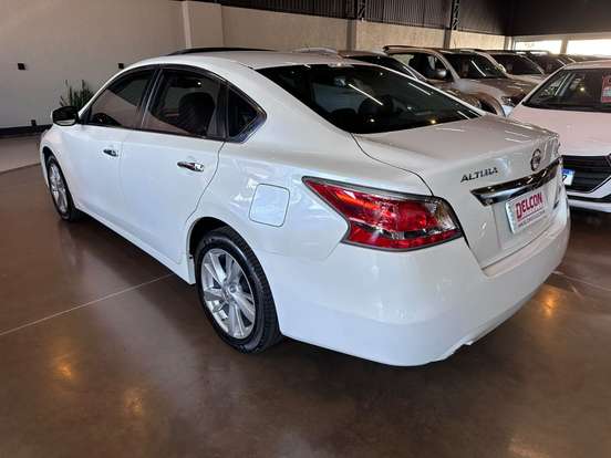NISSAN-ALTIMA-2013
