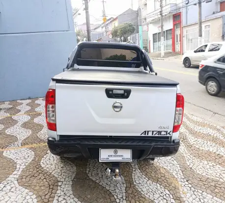 NISSAN-FRONTIER-2021