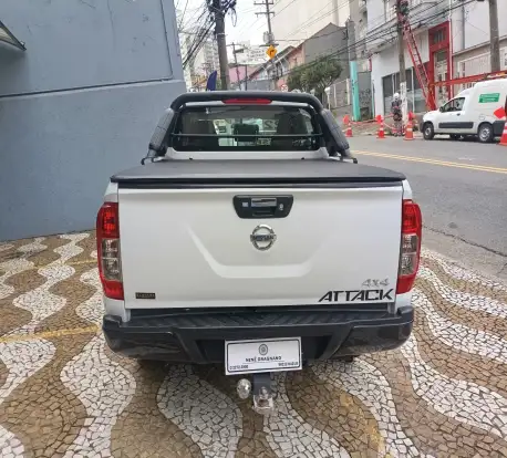 NISSAN-FRONTIER-2021