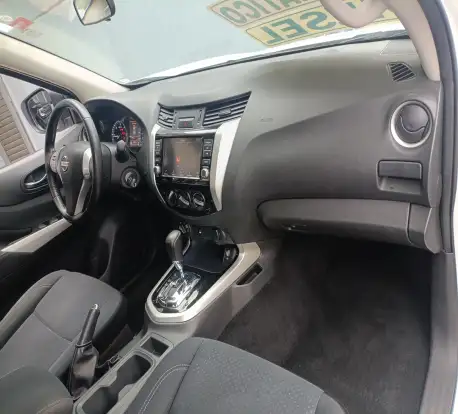NISSAN-FRONTIER-2021