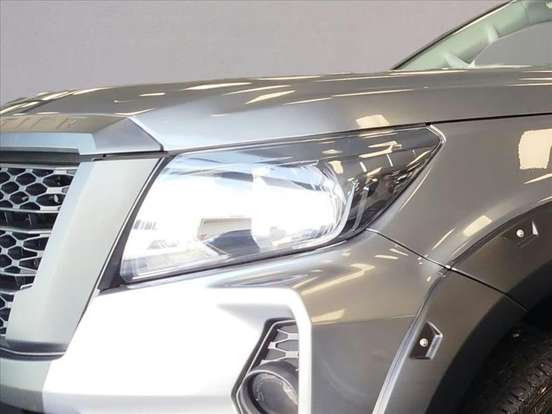 NISSAN-FRONTIER-2024
