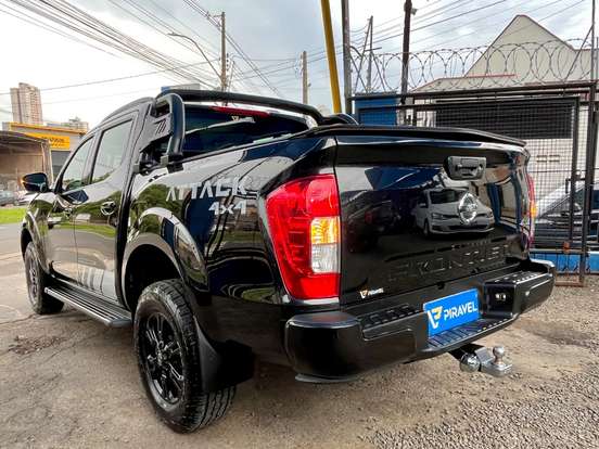 NISSAN-FRONTIER-2022