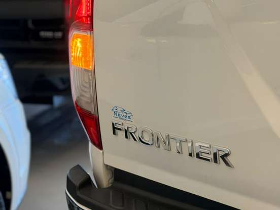 NISSAN-FRONTIER-2.3 16V TURBO DIESEL LE CD 4X4 AUTOMÁTICO NISSAN-FRONTIER-2018