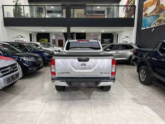 NISSAN-FRONTIER-2021