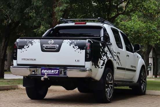 NISSAN-FRONTIER-2012