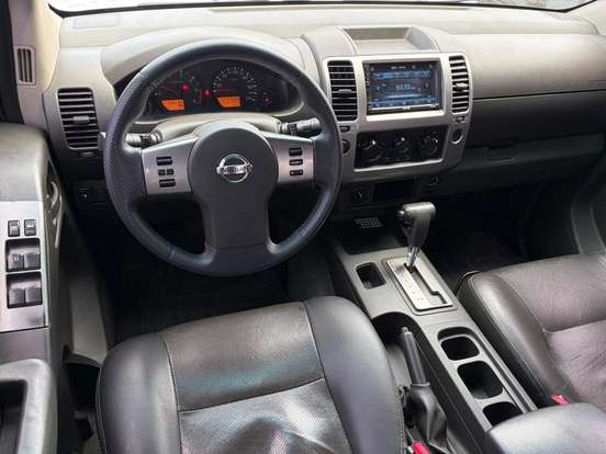 NISSAN-FRONTIER-2012