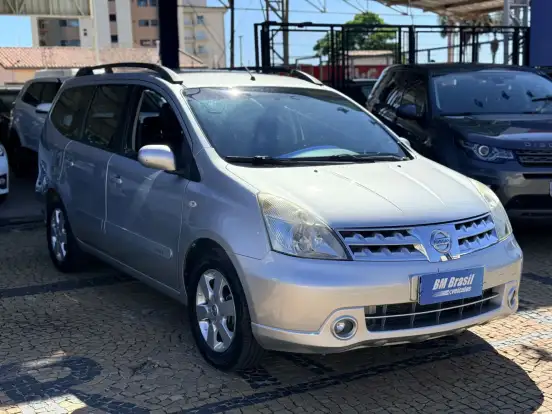 NISSAN-GRAND LIVINA-1.8 SL 16V FLEX 4P AUTOMÁTICO NISSAN-GRAND LIVINA-2011