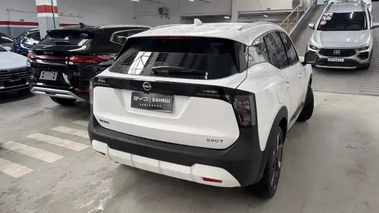 NISSAN-KICKS-2025