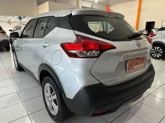 NISSAN-KICKS-2020