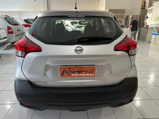 NISSAN-KICKS-2020