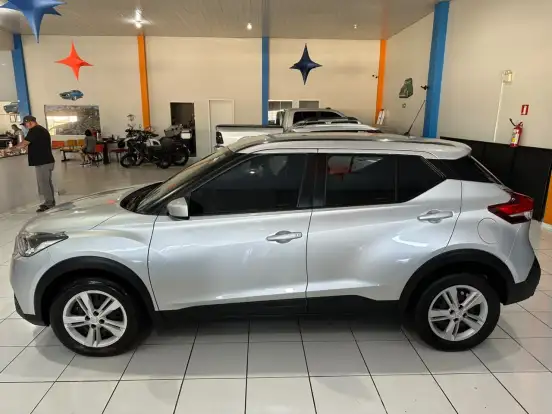NISSAN-KICKS-2020