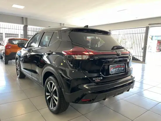 NISSAN-KICKS-2024
