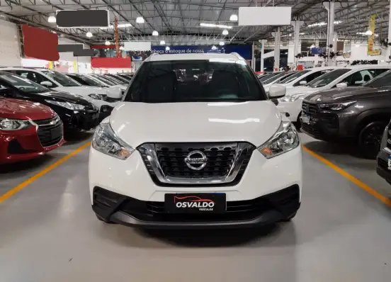 NISSAN-KICKS-2020