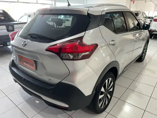 NISSAN-KICKS-2019