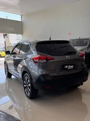 NISSAN-KICKS-2018