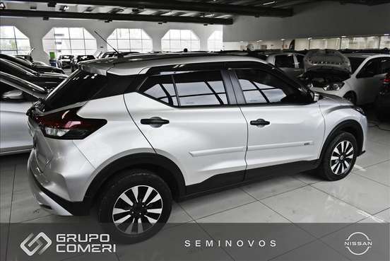 NISSAN-KICKS-2023