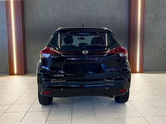 NISSAN-KICKS-2022