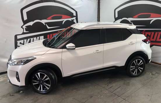 NISSAN-KICKS-2023