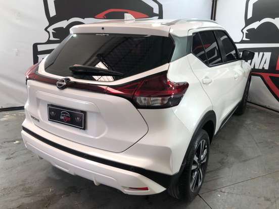 NISSAN-KICKS-2023