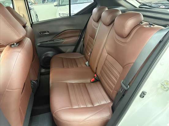 NISSAN-KICKS-2023