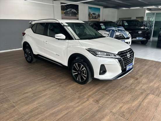 NISSAN-KICKS-2023