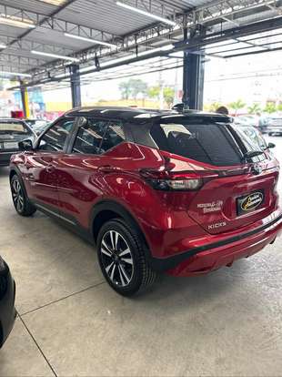 NISSAN-KICKS-2024