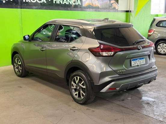 NISSAN-KICKS-2022