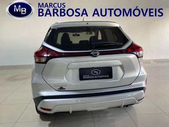 NISSAN-KICKS-2024