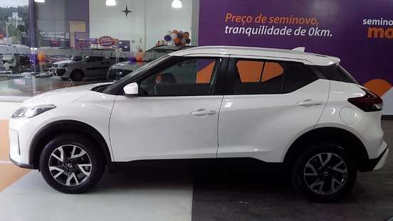 NISSAN-KICKS-2023