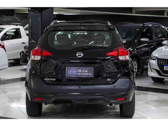 NISSAN-KICKS-2020