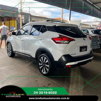 NISSAN-KICKS-2018