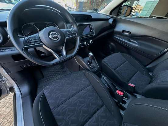 NISSAN-KICKS PLAY-2025