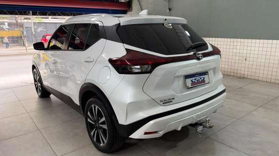 NISSAN-KICKS PLAY-2025