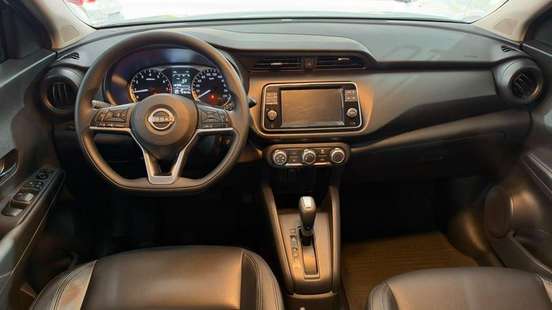 NISSAN-KICKS PLAY-2025