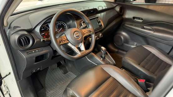 NISSAN-KICKS PLAY-2025