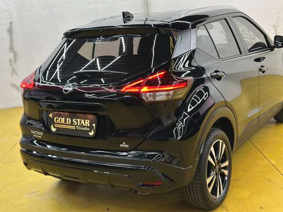 NISSAN-KICKS PLAY-2025