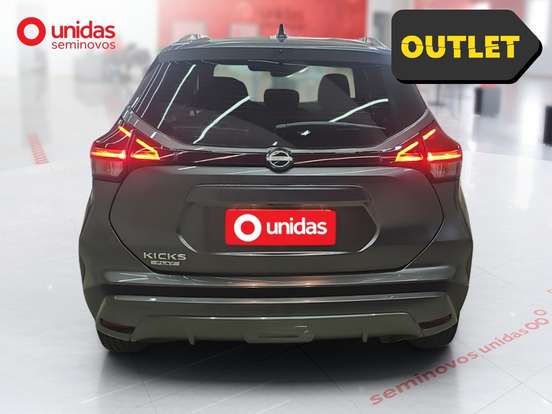 NISSAN-KICKS PLAY-2025