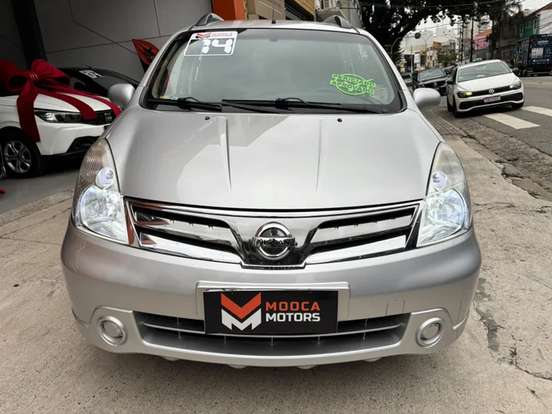 NISSAN-LIVINA-2013